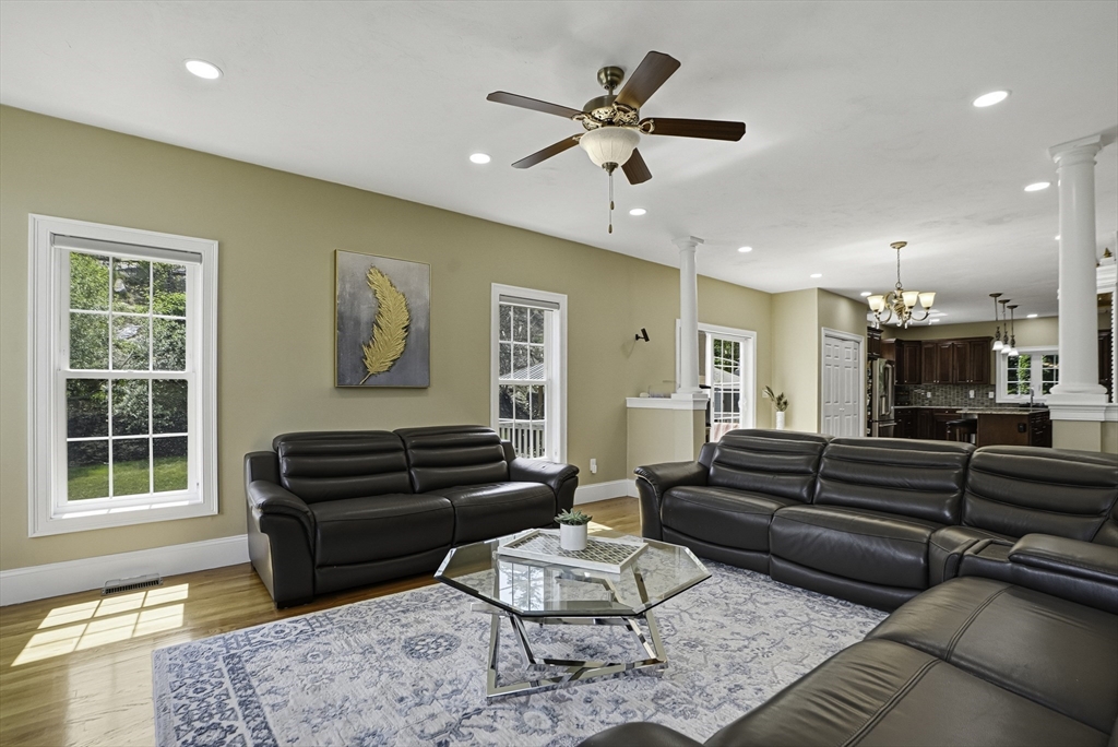 120 Mohawk Path Holliston, MA 01746 - Photo 14 of 36