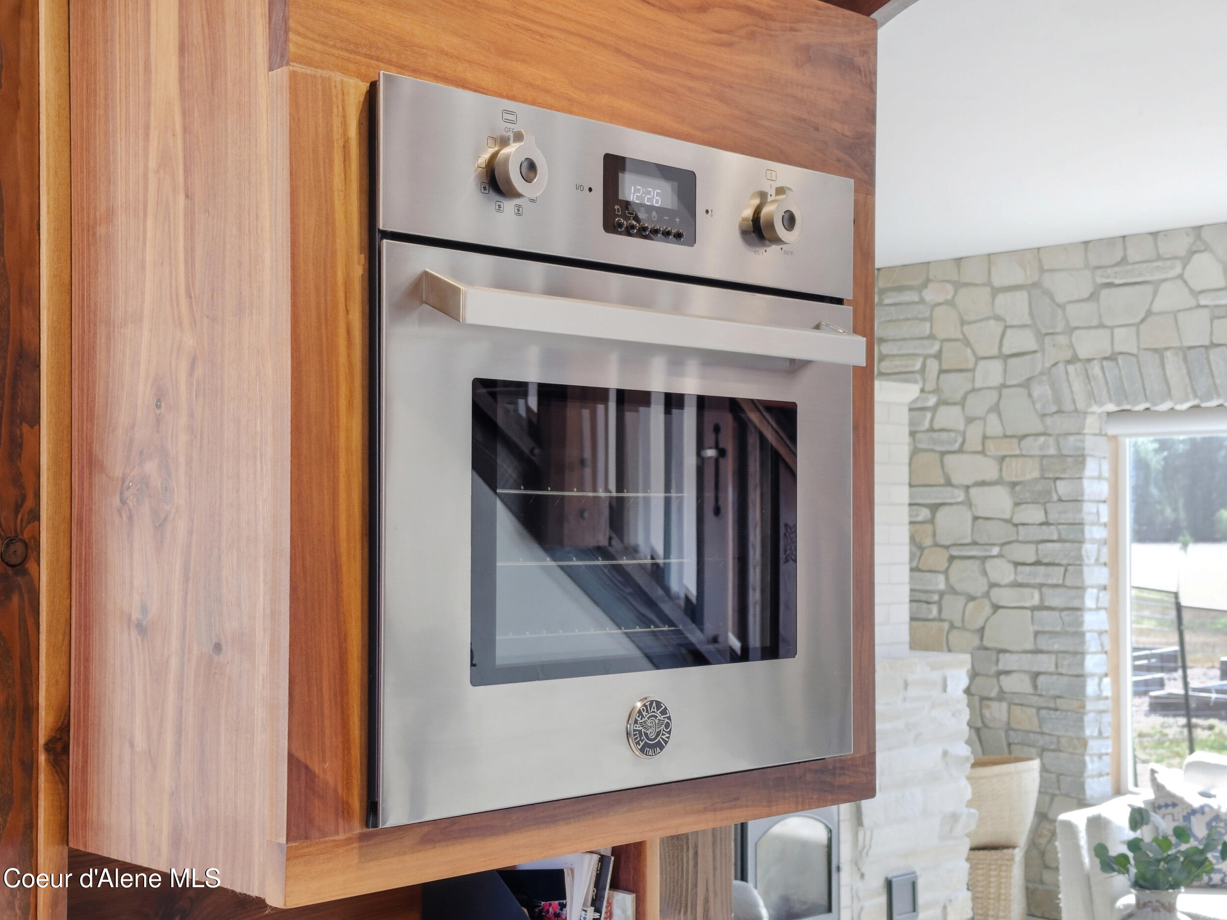 76 Caseys Lane Sandpoint, ID 83864 - Photo 22 of 67 Oven from Italy