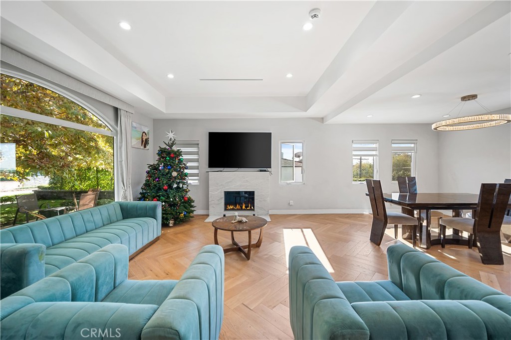 515 La Loma Road Glendale, CA 91206 - Photo 7 of 53