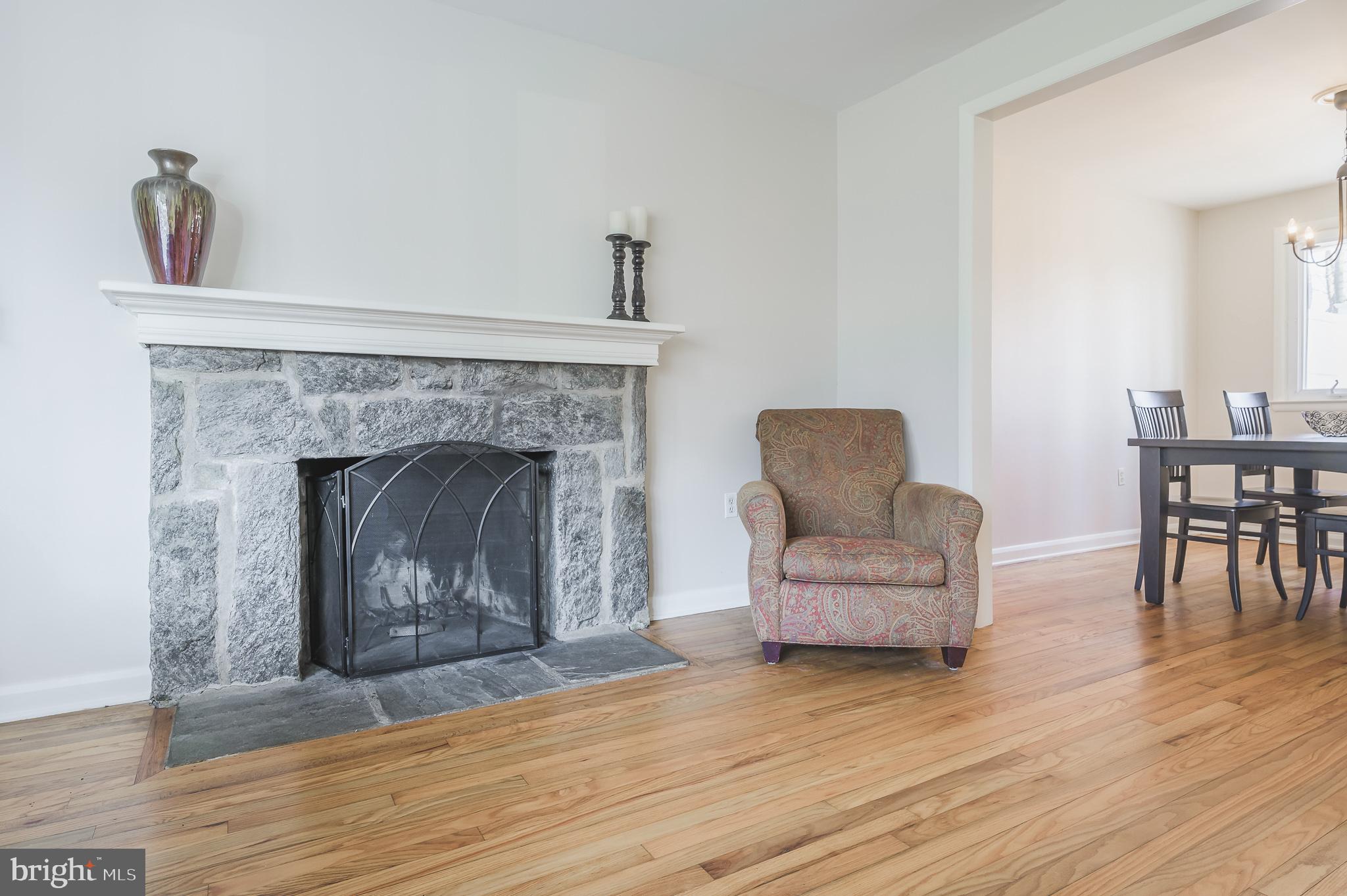 1114 Crestover Road Wilmington, DE 19803 - Photo 11 of 32 Living Room