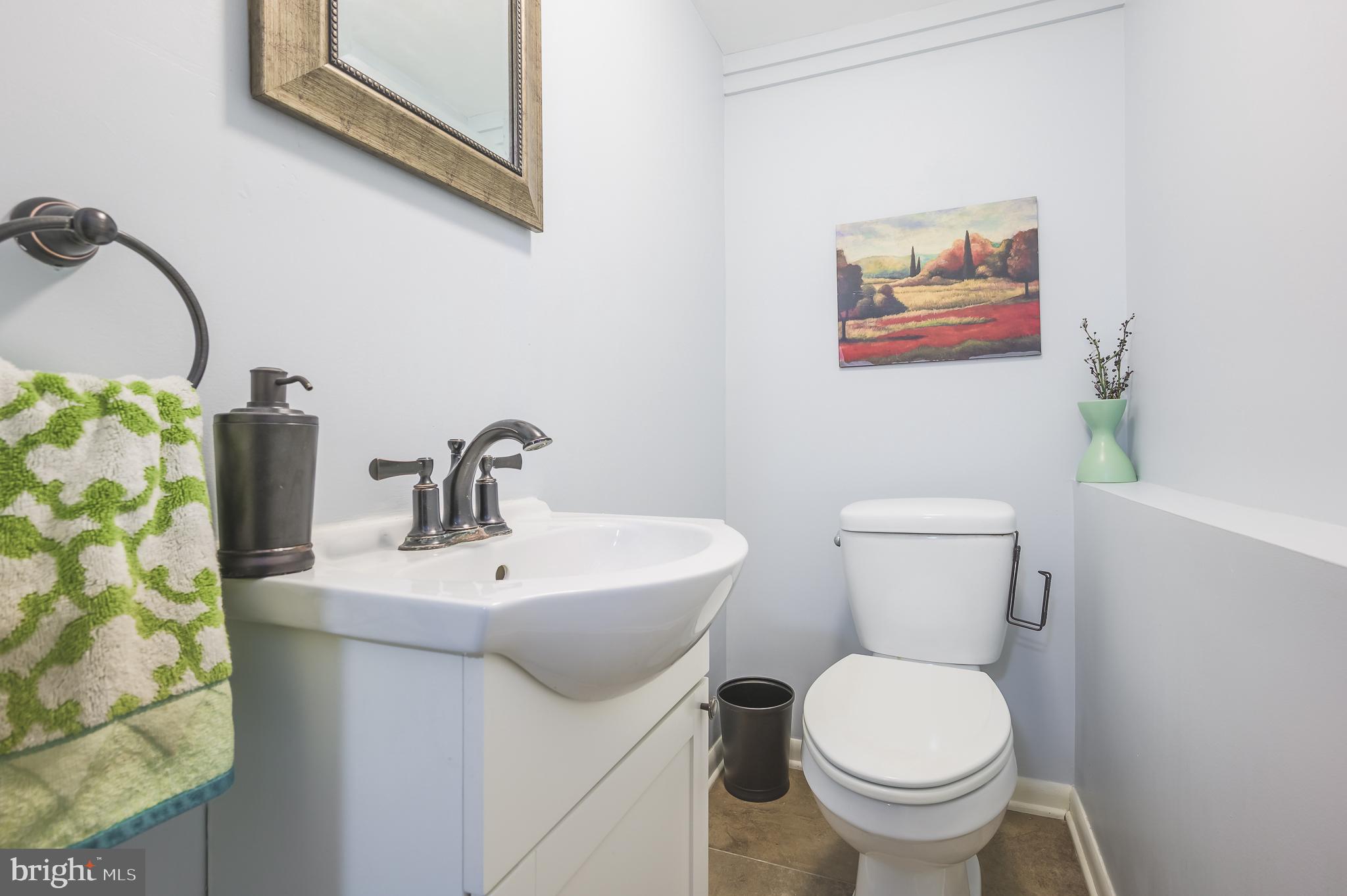 1114 Crestover Road Wilmington, DE 19803 - Photo 27 of 32 Half Bathroom