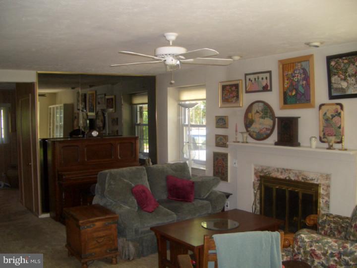 147 Trent Road Wynnewood, PA 19096 - Photo 3 of 18 Living Room