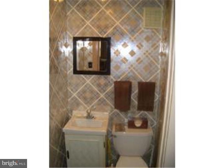 147 Trent Road Wynnewood, PA 19096 - Photo 9 of 18 Half Bath