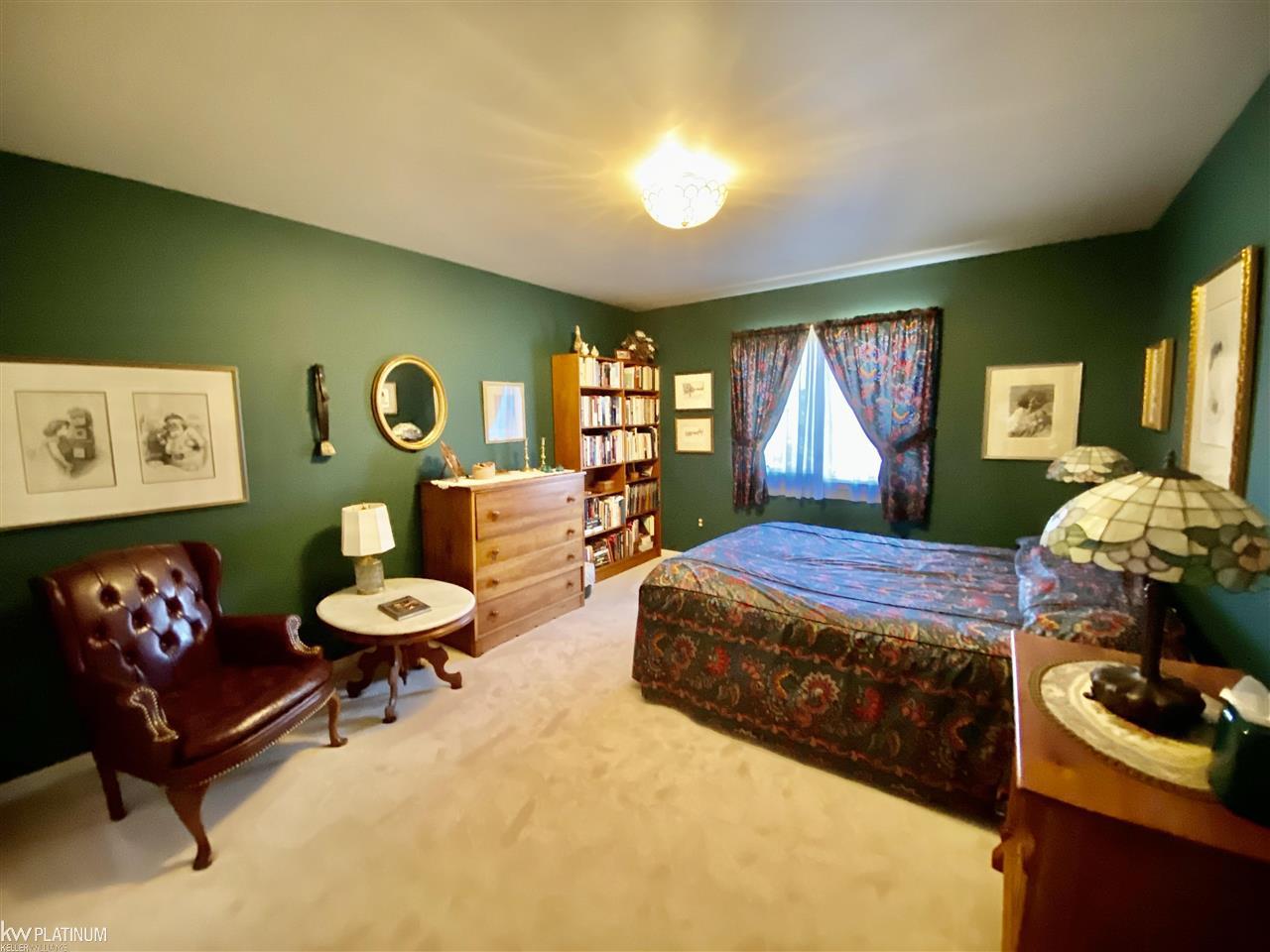 1396 Otter Drive Rochester Hills, MI 48306 - Photo 17 of 27