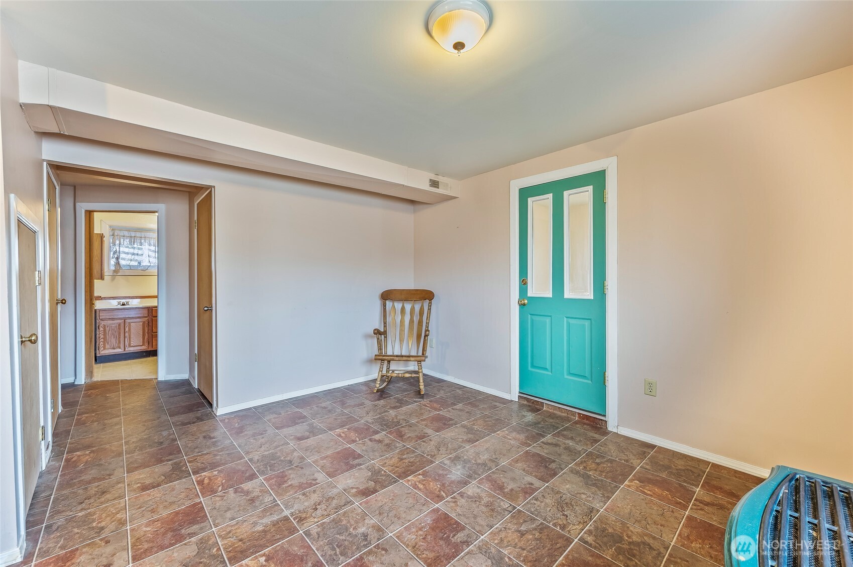 8133 North Dryden Road Cashmere, WA 98815 - Photo 26 of 36 wooden floor in an empty room