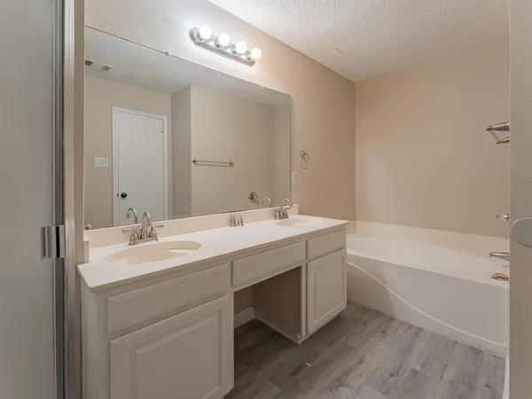 $2,175 | 5807 Rock Meadow Trail, Arlington, TX 76017