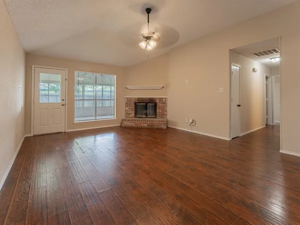$2,175 | 5807 Rock Meadow Trail, Arlington, TX 76017