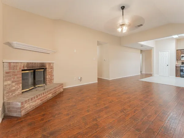$2,175 | 5807 Rock Meadow Trail, Arlington, TX 76017