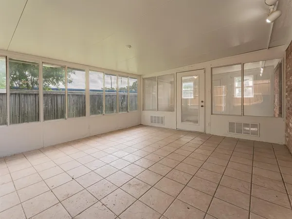 $2,175 | 5807 Rock Meadow Trail, Arlington, TX 76017