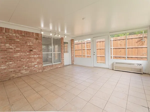 $2,175 | 5807 Rock Meadow Trail, Arlington, TX 76017
