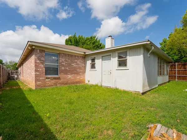$2,175 | 5807 Rock Meadow Trail, Arlington, TX 76017