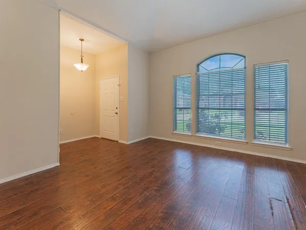 $2,175 | 5807 Rock Meadow Trail, Arlington, TX 76017