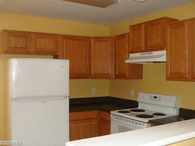 212 Hedgecock Road High Point, NC 27265 - Photo 2 of 3 Kitchen.