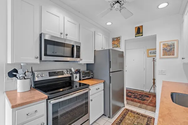 $595,000 | 1210 Greendale Avenue, Unit 340, Needham, MA 02492