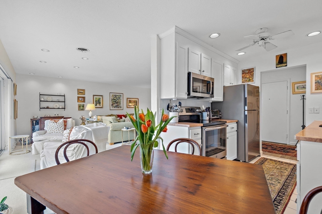 1210 Greendale Avenue, Unit 340 Needham, MA 02492 - Photo 13 of 27
