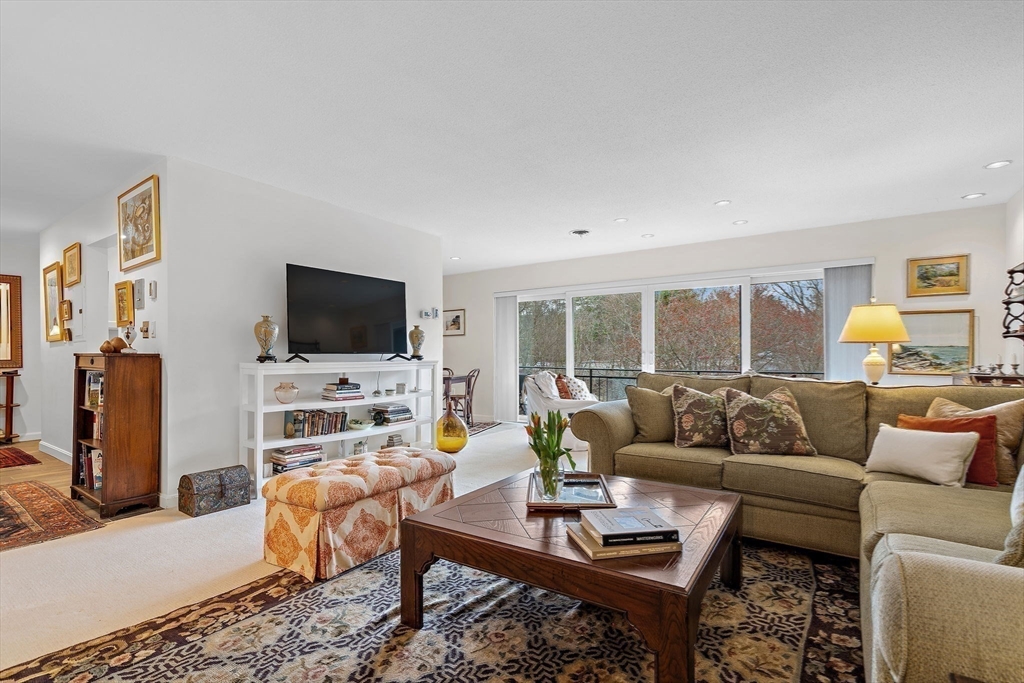 1210 Greendale Avenue, Unit 340 Needham, MA 02492 - Photo 5 of 27
