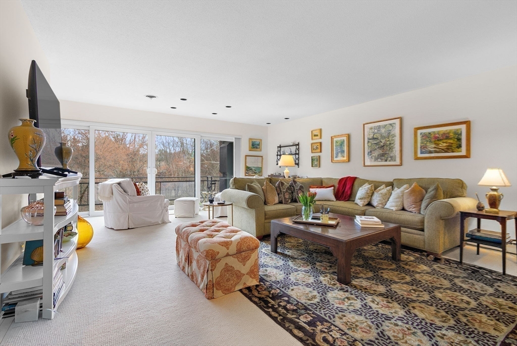 1210 Greendale Avenue, Unit 340 Needham, MA 02492 - Photo 6 of 27