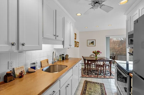 $595,000 | 1210 Greendale Avenue, Unit 340, Needham, MA 02492