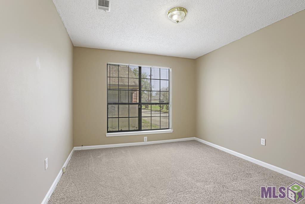 9336 Jefferson Highway Baton Rouge, LA 70809 - Photo 7 of 13