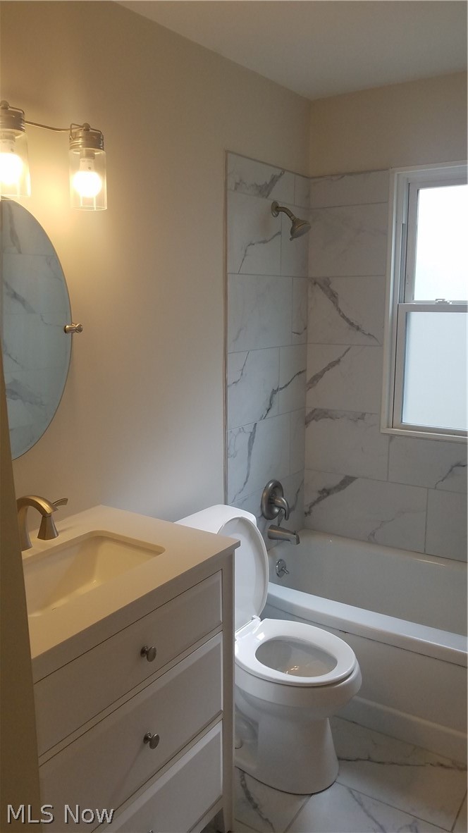 12604 Grannis Road Cleveland, OH 44125 - Photo 6 of 15 Main Bathroom