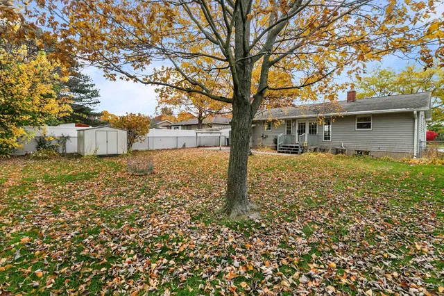 $524,900 | 1076 Shadow Lane, Green Bay, WI 54304