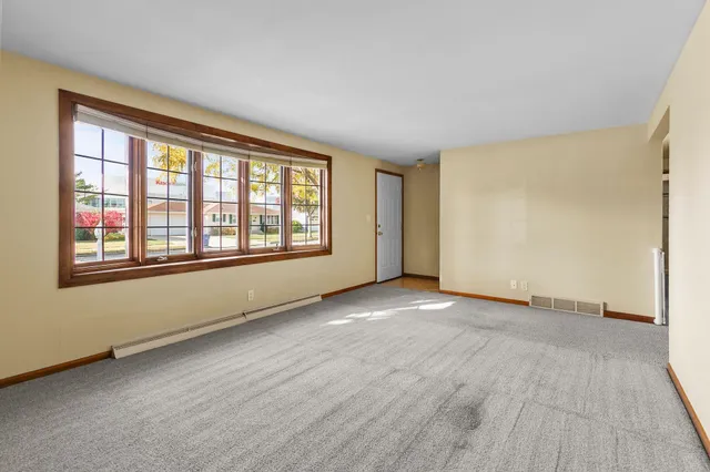 $524,900 | 1076 Shadow Lane, Green Bay, WI 54304