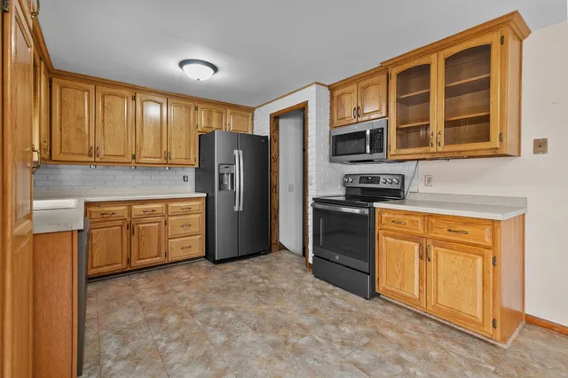 $524,900 | 1076 Shadow Lane, Green Bay, WI 54304