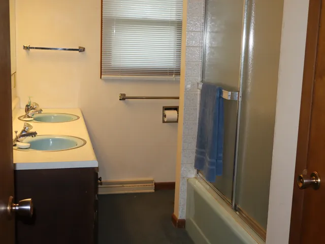 $175,000 | 1605 Sharon Road, Streator, IL 61364