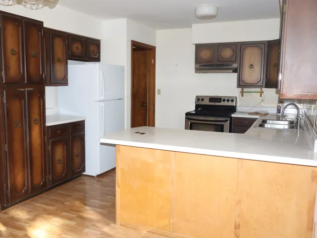 $175,000 | 1605 Sharon Road, Streator, IL 61364