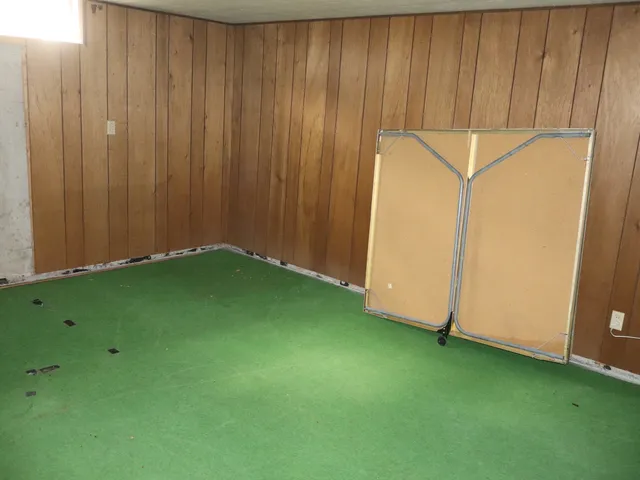 $175,000 | 1605 Sharon Road, Streator, IL 61364