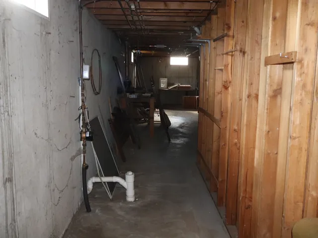 $175,000 | 1605 Sharon Road, Streator, IL 61364