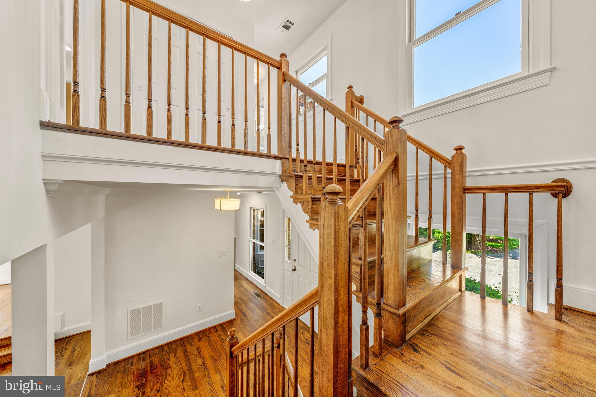 7216 Evans Mill Road McLean, VA 22101 - Photo 20 of 56 Stairwell
