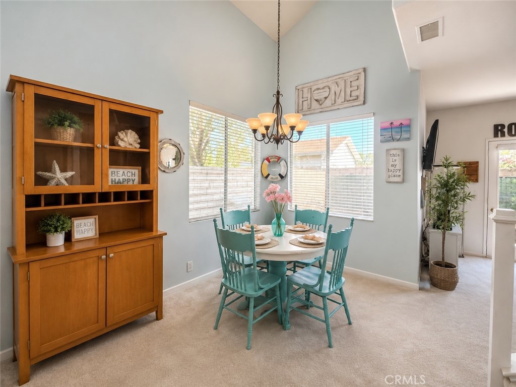 292 Edgemire Lane Simi Valley, CA 93065 - Photo 6 of 45