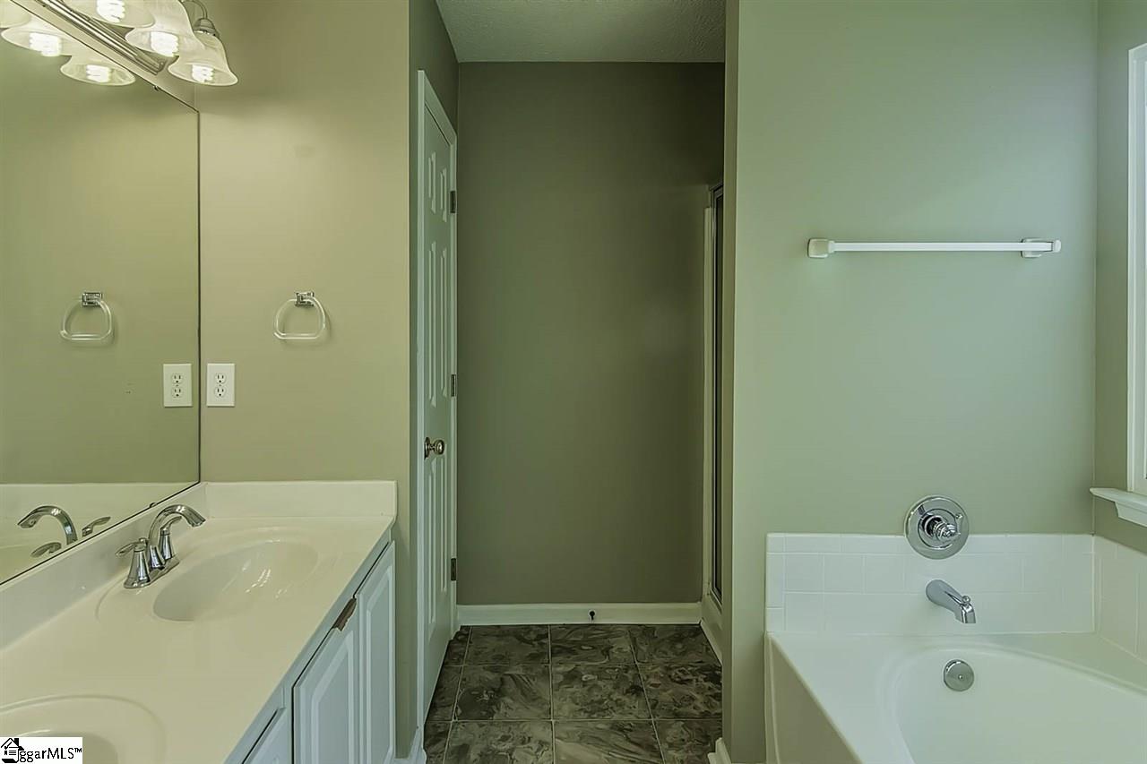 201 Woolridge Way Greer, SC 29650 - Photo 14 of 27 Gallery Image 14