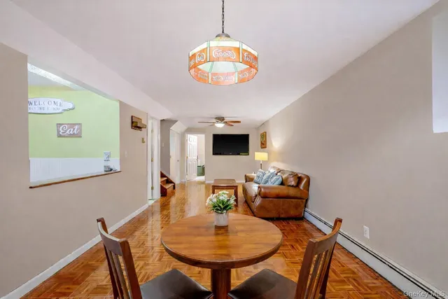 $579,999 | 7 Poinsetta Avenue, Middle Island, NY 11953