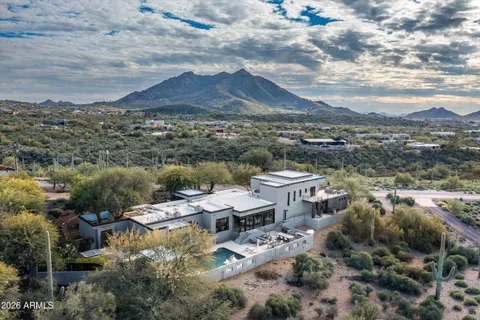 $2,750,000 | 39402 North 67th Place, Cave Creek, AZ 85331