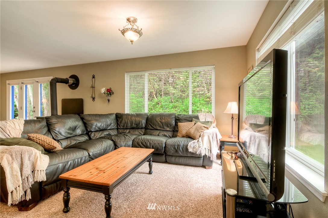 25409 Fiske Road East Orting, WA 98360 - Photo 3 of 25