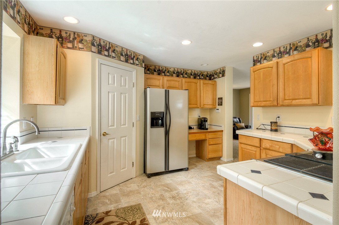 25409 Fiske Road East Orting, WA 98360 - Photo 8 of 25