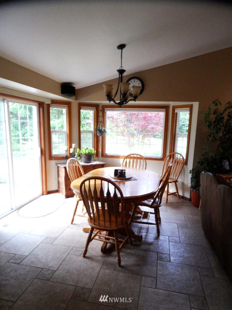 17446 Crowder Road Southeast Tenino, WA 98589 - Photo 6 of 15 Gallery Image 6