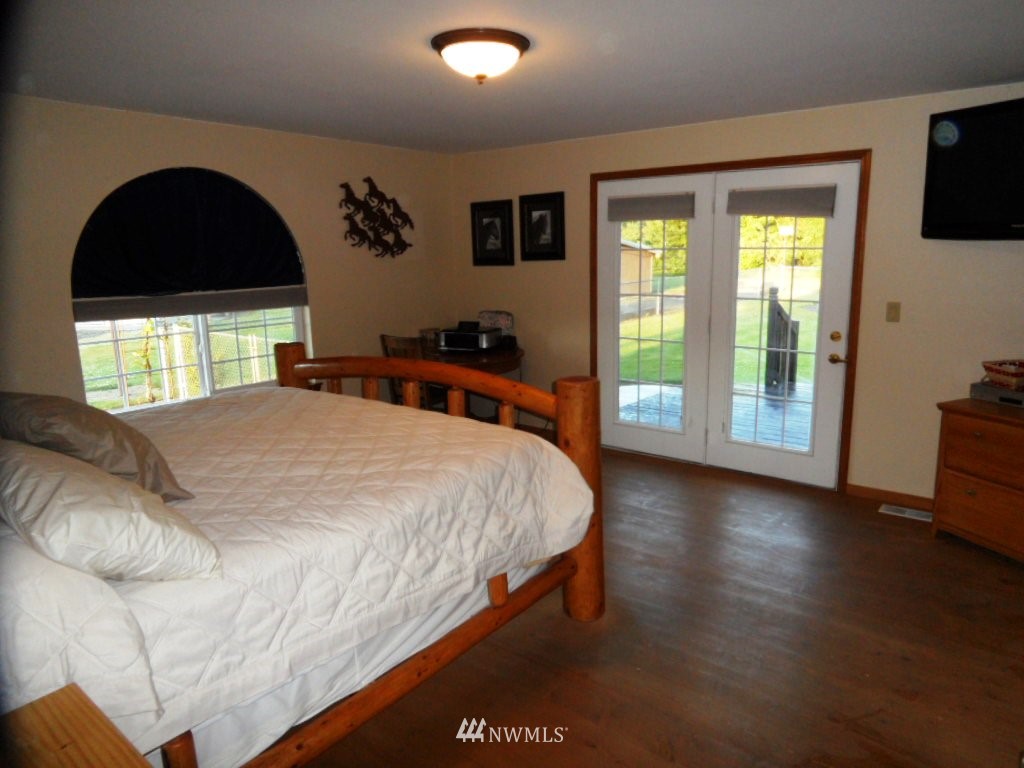 17446 Crowder Road Southeast Tenino, WA 98589 - Photo 7 of 15 Gallery Image 7