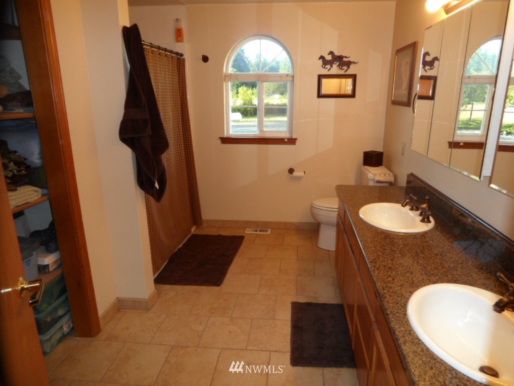 17446 Crowder Road Southeast Tenino, WA 98589 - Photo 8 of 15 Gallery Image 8