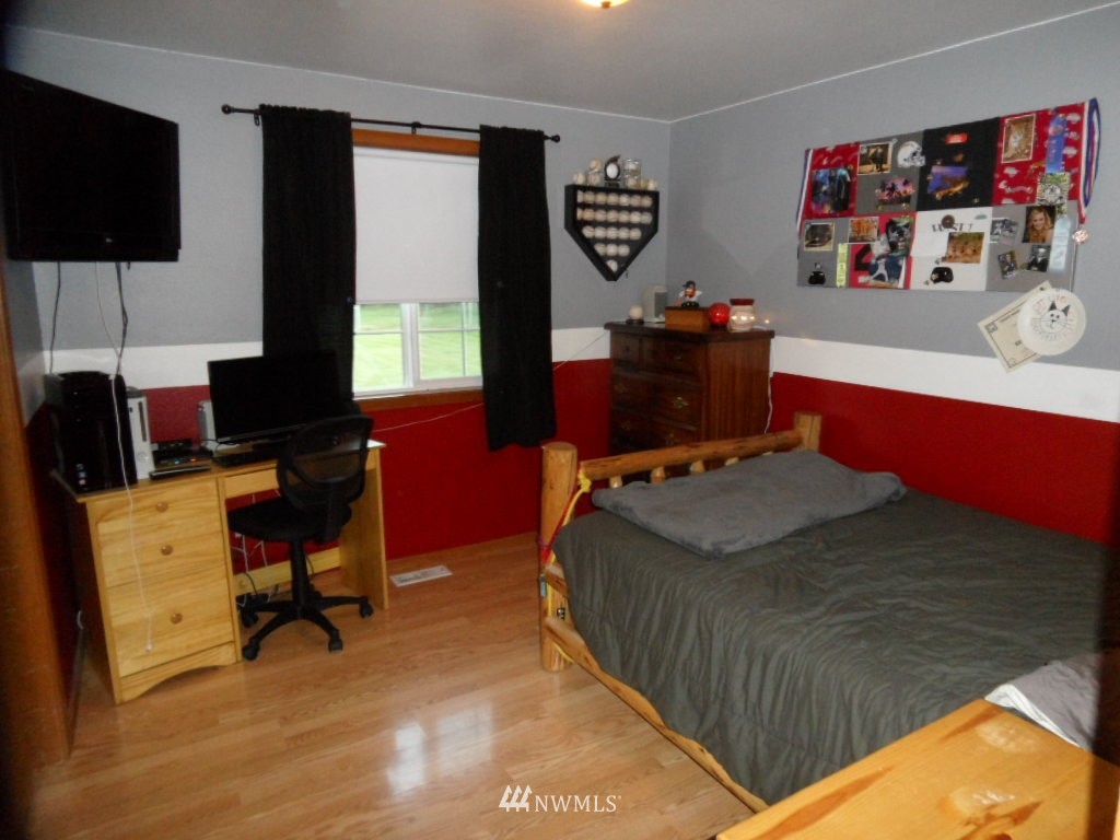 17446 Crowder Road Southeast Tenino, WA 98589 - Photo 10 of 15 Gallery Image 10