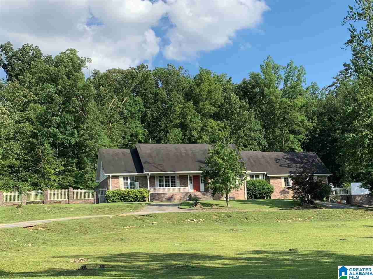 425 Sun Valley Road Birmingham, AL 35215 - Photo 1 of 13