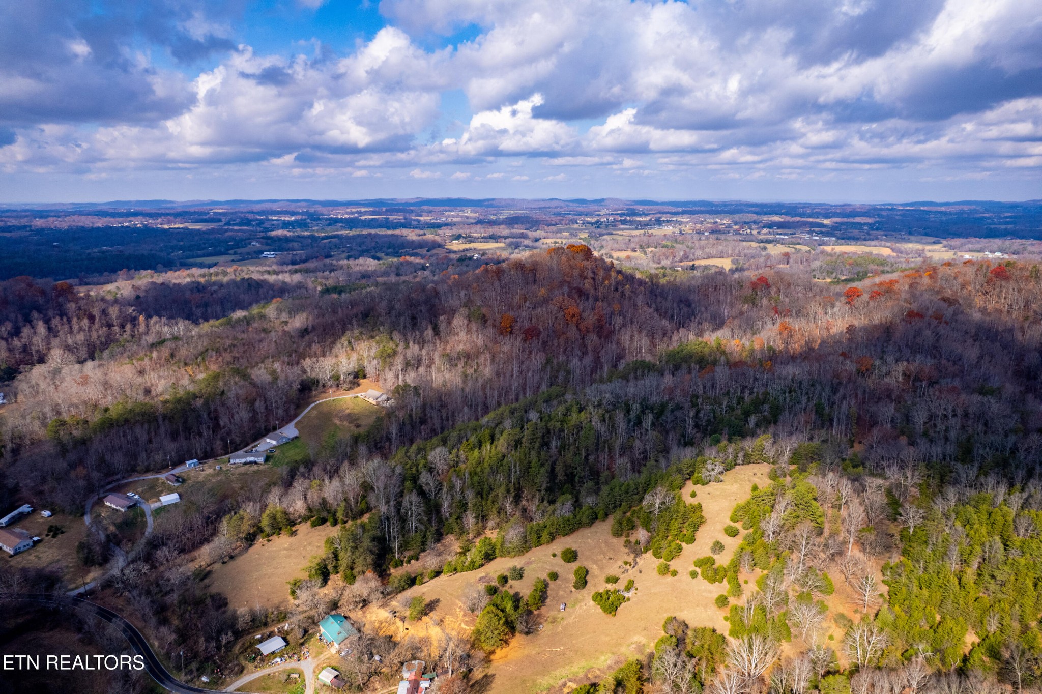1858 Old Chilhowee Road Seymour, TN 37865 - Photo 14 of 19 Gallery Image 14