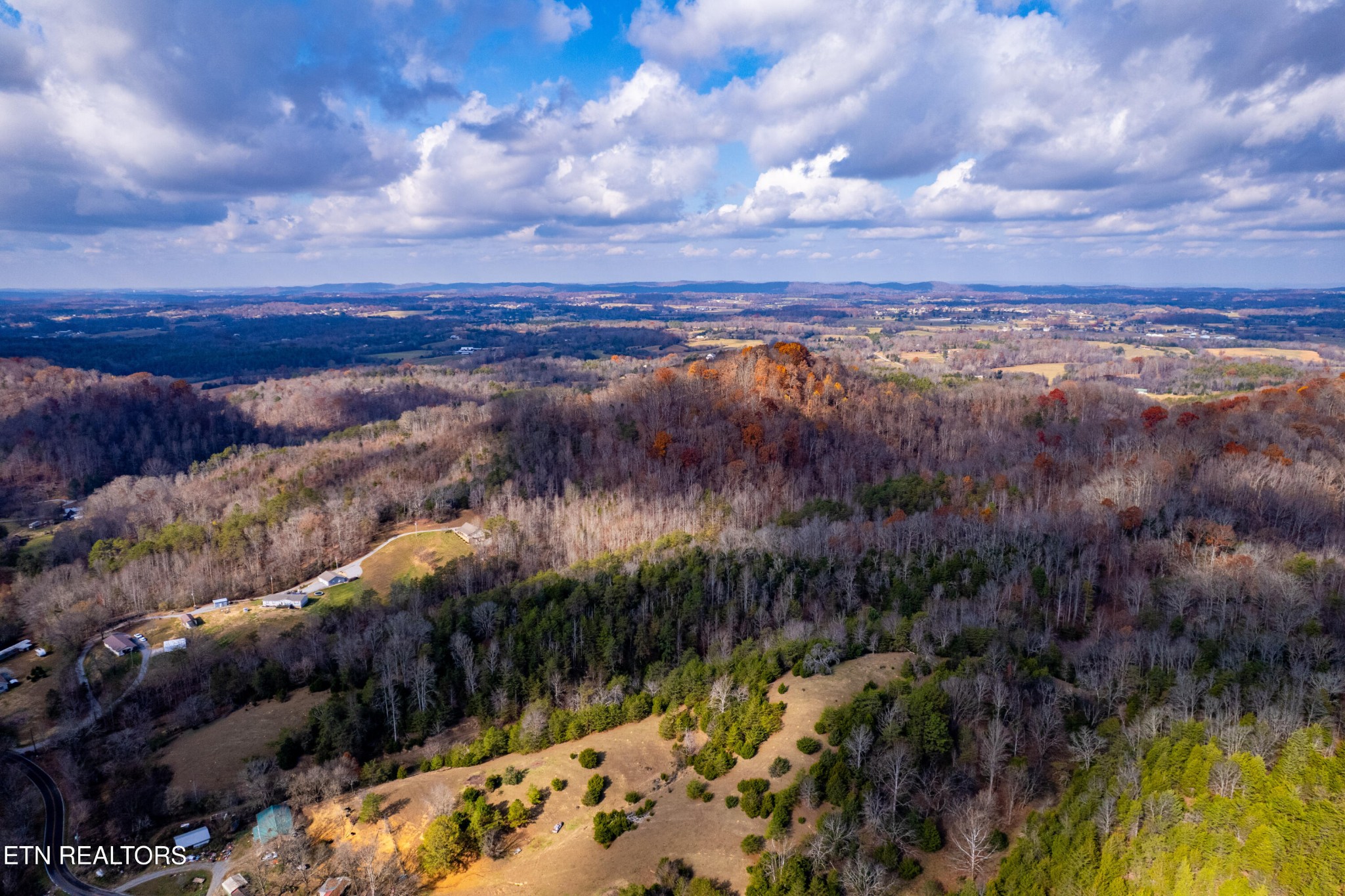 1858 Old Chilhowee Road Seymour, TN 37865 - Photo 3 of 19 Gallery Image 3