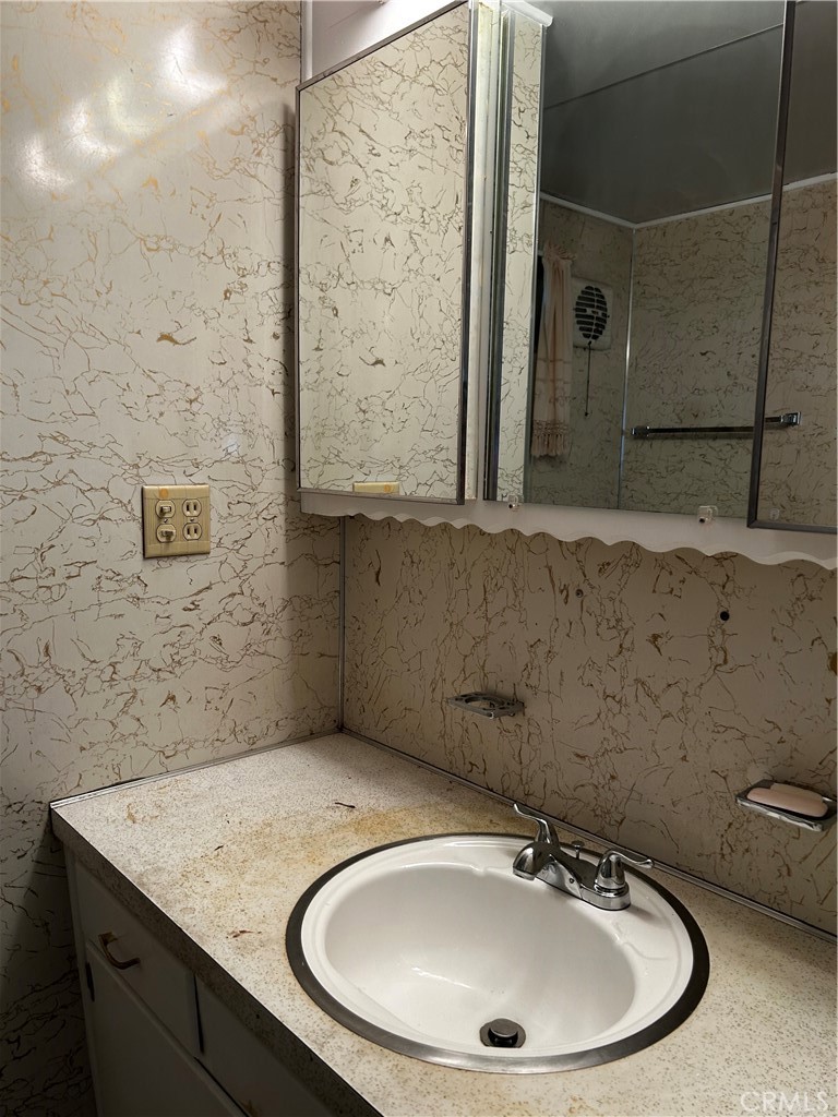 12177 3rd Street Yucaipa, CA 92399 - Photo 16 of 34