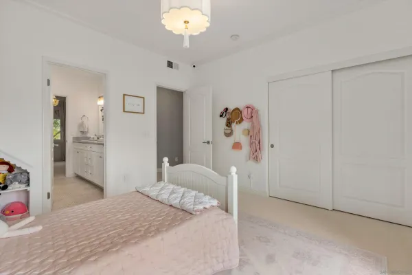 $2,100,000 | 11443 Bracken Fern Cove, San Diego, CA 92131