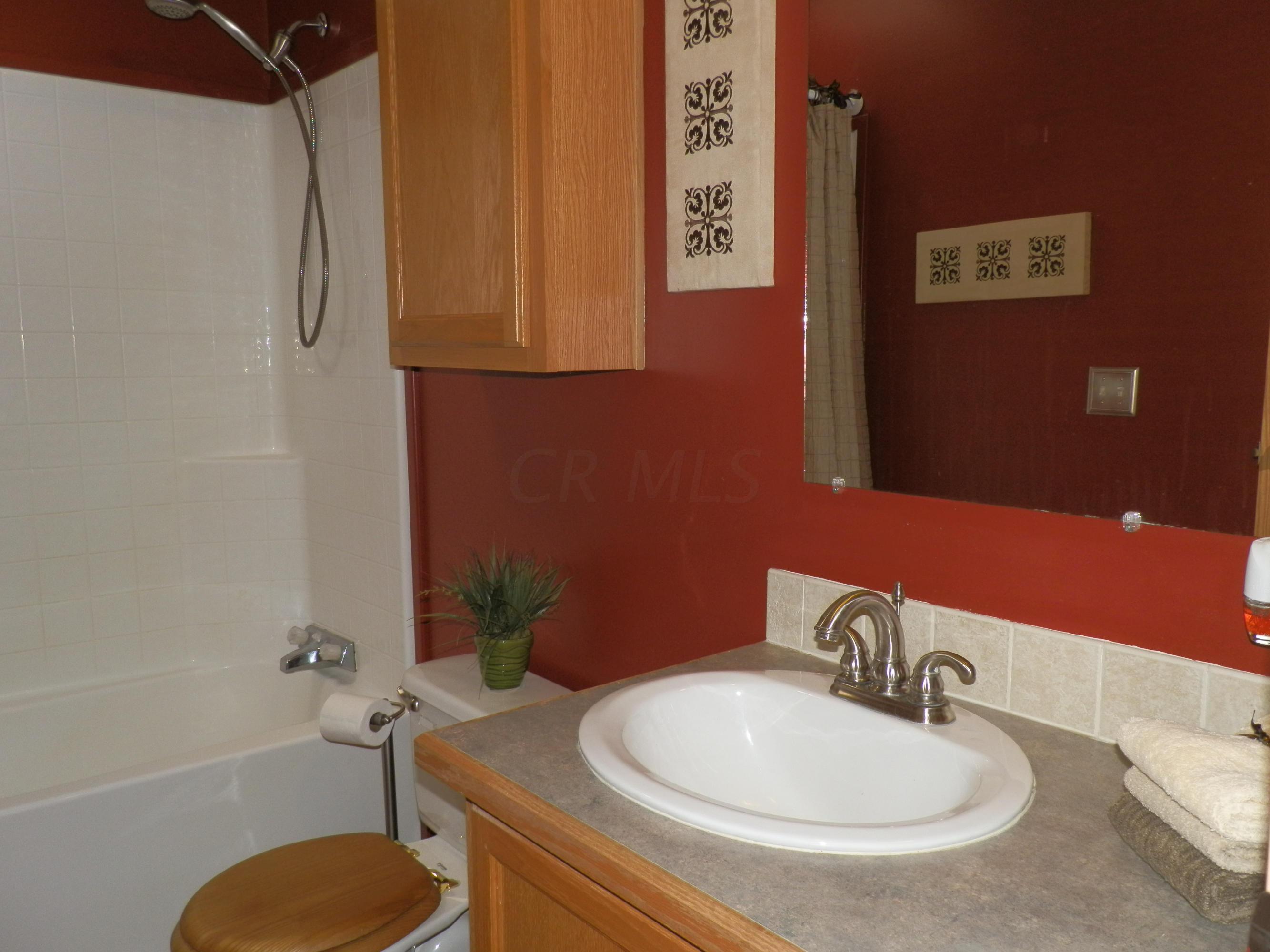 12344 Roberts Road Croton, OH 43013 - Photo 13 of 18 Gallery Image 13