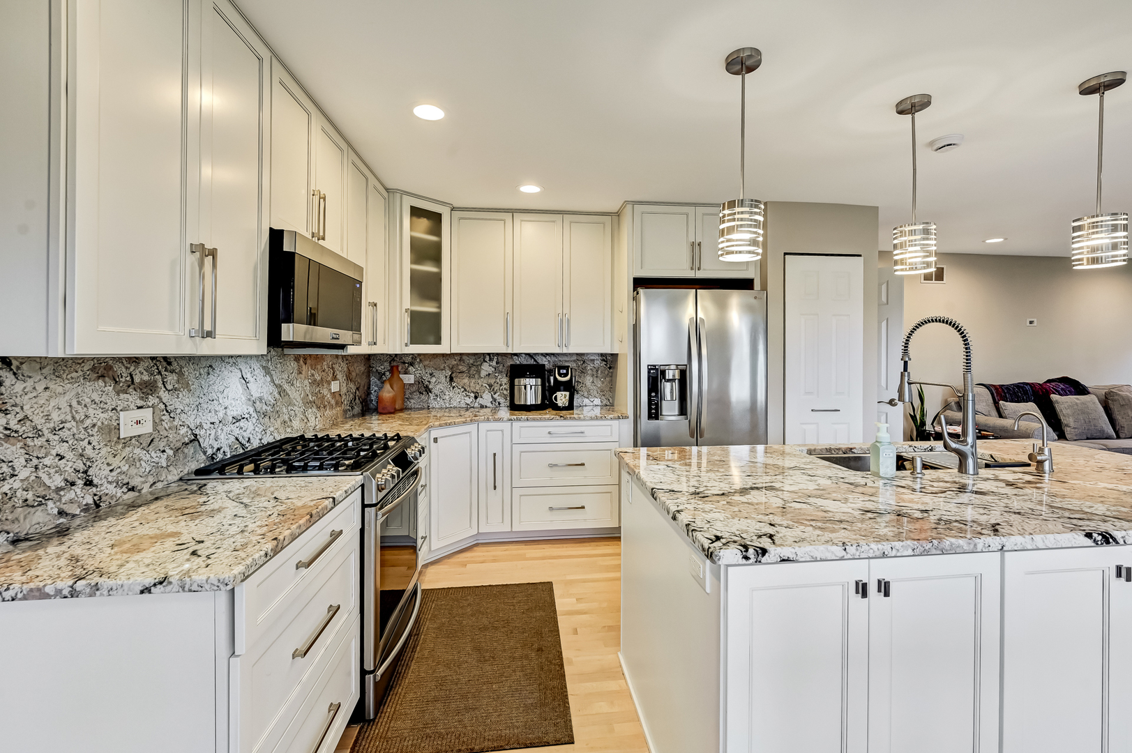 1770 Windmill Court Addison, IL 60101 - Photo 11 of 58