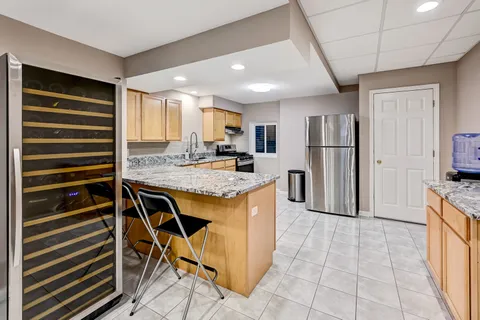 $750,000 | 1770 Windmill Court, Addison, IL 60101